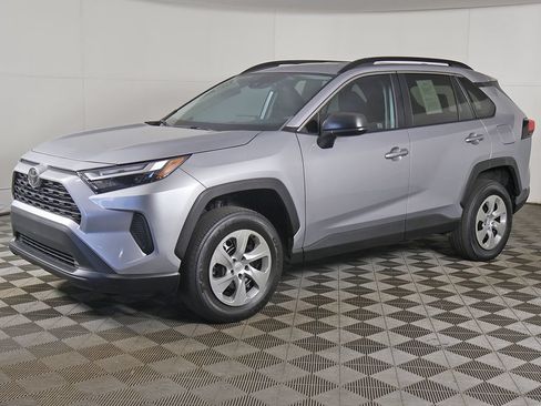 Used 2023 Toyota RAV4 LE FWD image 5