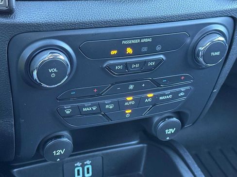 Used 2022 Ford Ranger XLT w/ Equipment Group 301A Mid image 17