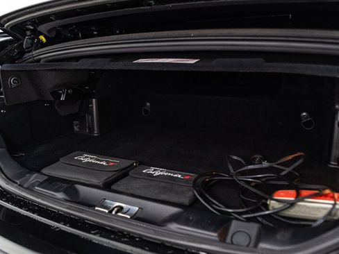 Used 2017 Ferrari California T RWD image 46