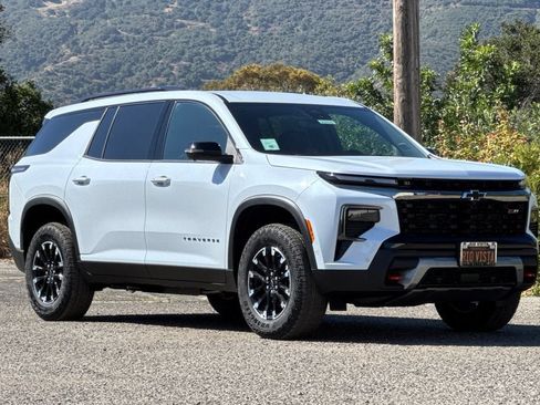 New 2026 Chevrolet Traverse Z71 w/ Enhanced Driving Package AWD/4WD image 2