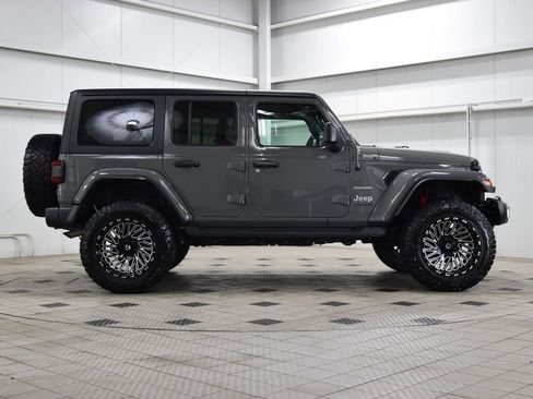 Used 2021 Jeep Wrangler Unlimited Sahara w/ Safety Group AWD/4WD image 9