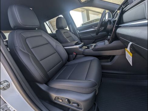 New 2027 GMC Terrain Elevation w/ Elevation Premium Package AWD/4WD image 13