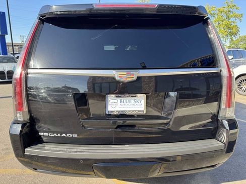 Used 2015 Cadillac Escalade Premium AWD/4WD image 6