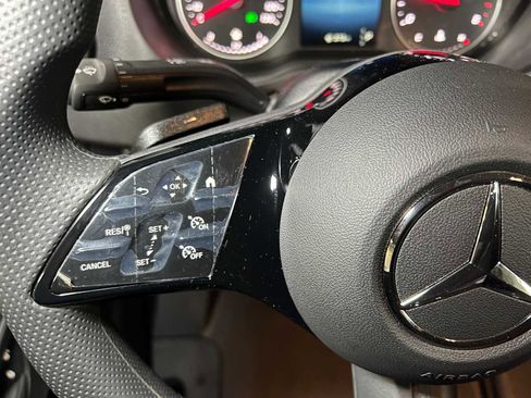 Used 2025 Mercedes-Benz Sprinter 2500 image 27