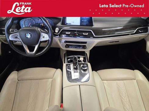 Used 2017 BMW 740i xDrive image 17