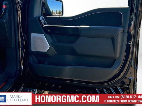 Used 2025 Ford F150 Raptor w/ Equipment Group 803A Raptor R AWD/4WD image 28