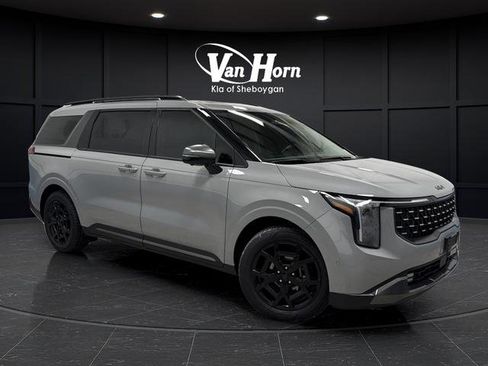 Used 2025 Kia Carnival SX w/ SX Dark Edition Package image 40