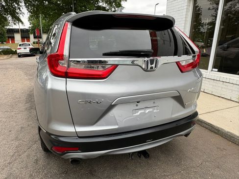 Used 2018 Honda CR-V Touring image 7