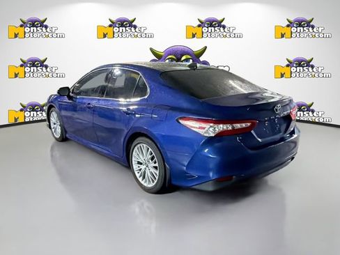 Used 2018 Toyota Camry L image 6