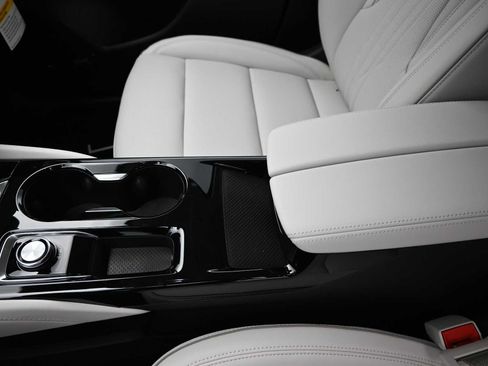 New 2026 Buick Envision Avenir AWD/4WD image 16