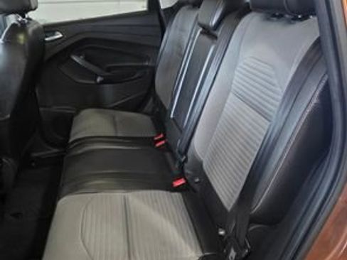 Used 2017 Ford Escape SE w/ Equipment Group 201A image 26