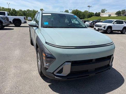 Used 2026 Hyundai Kona SE FWD image 7