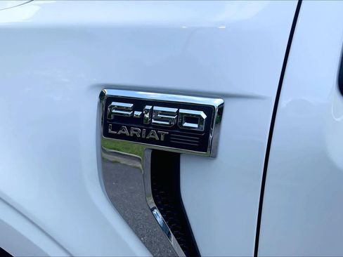 Used 2022 Ford F150 Lariat w/ Equipment Group 502A High AWD/4WD image 10