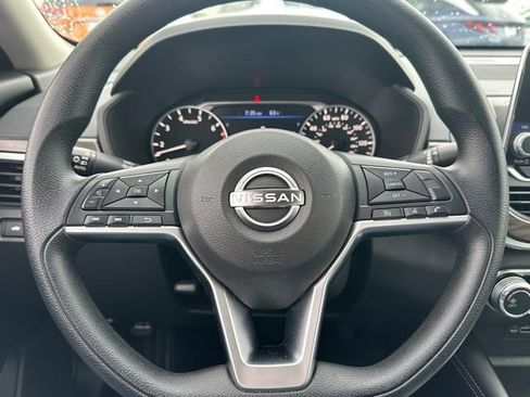 Certified 2023 Nissan Altima 2.5 SV FWD image 41