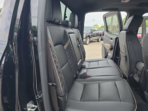 Used 2024 GMC Canyon Denali w/ LPO, Denali Black Edition AWD/4WD image 11