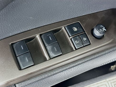 Used 2023 Toyota Camry SE image 15