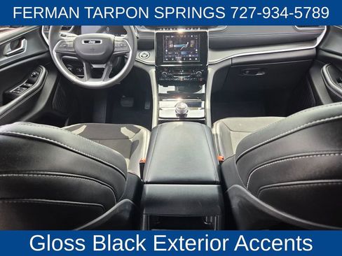 Used 2023 Jeep Grand Cherokee Altitude AWD/4WD image 17