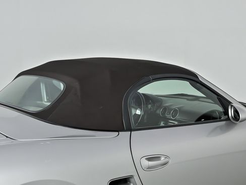 Used 2005 Porsche Boxster RWD image 18