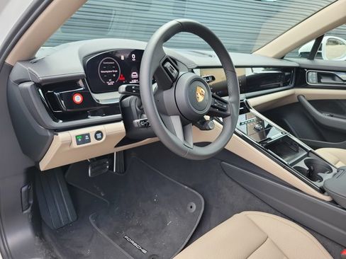 Certified 2026 Porsche Panamera 4 AWD/4WD image 4