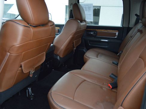 Used 2013 RAM 1500 Laramie Longhorn w/ Convenience Group AWD/4WD image 17