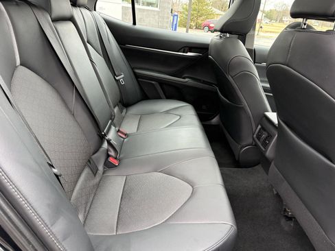 Used 2020 Toyota Camry XSE image 21