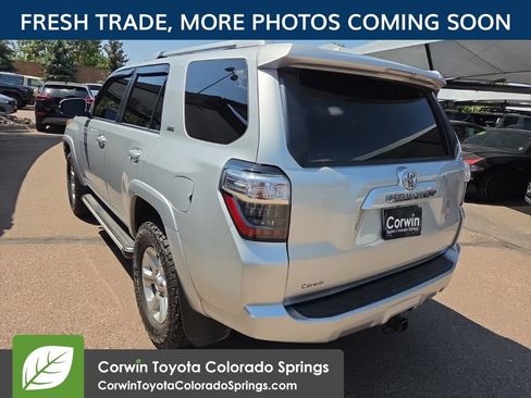 Used 2017 Toyota 4Runner SR5 Premium AWD/4WD image 5