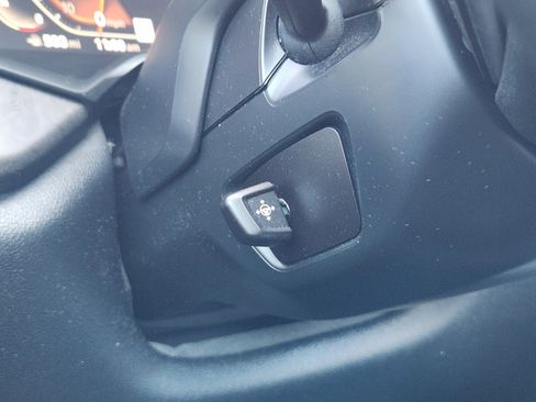 Used 2023 BMW X5 xDrive40i w/ Executive Package image 26