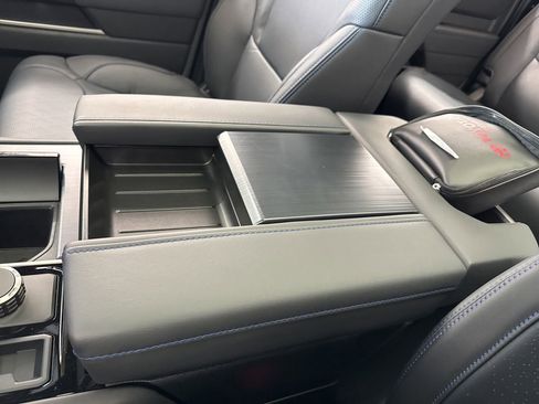 New 2026 Toyota Tundra Platinum AWD/4WD image 34