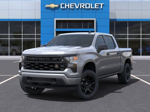 New 2025 Chevrolet Silverado 1500 Custom image 6