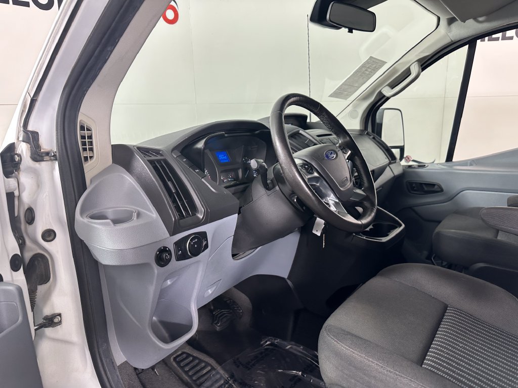 Used 2016 Ford Transit 150 XL RWD image 16