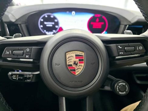 Used 2024 Porsche Cayenne Coupe image 26