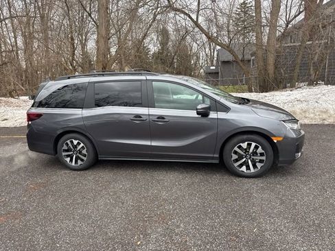New 2026 Honda Odyssey EX-L image 2