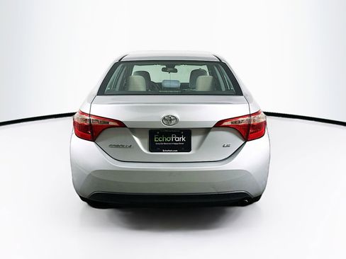 Used 2018 Toyota Corolla LE FWD image 7