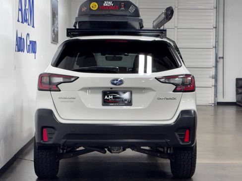 Used 2021 Subaru Outback Premium AWD/4WD image 5