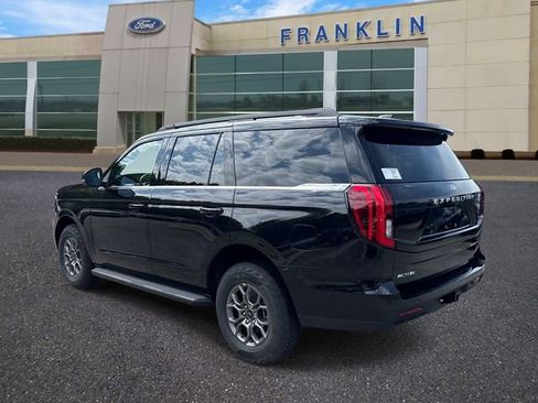 New 2026 Ford Expedition Active RWD image 5