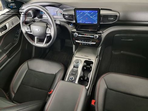 Certified 2022 Ford Explorer ST-Line w/ Class IV Trailer Tow Package image 34