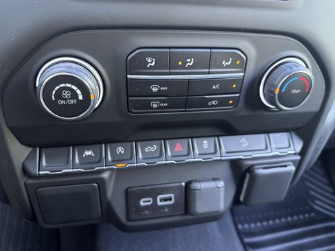 Used 2024 Chevrolet Silverado 1500 Custom Trail Boss w/ LPO, Dark Essentials Package AWD/4WD image 19