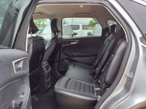 Used 2022 Ford Edge SEL AWD/4WD image 9