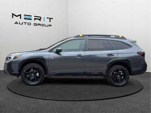 Used 2025 Subaru Outback Wilderness AWD/4WD image 5
