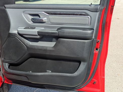 Used 2021 RAM 1500 Lone Star AWD/4WD image 29