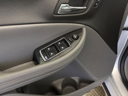Used 2019 Chevrolet Impala LS image 10