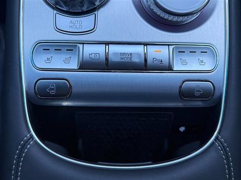 Used 2024 Genesis G90 3.5T image 34