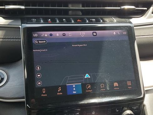 Certified 2022 Jeep Grand Cherokee L Limited RWD image 35