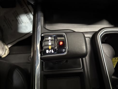 Used 2022 Chevrolet Silverado 1500 RST w/ Protection Package AWD/4WD image 21