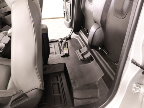 Used 2020 Chevrolet Colorado W/T RWD image 11