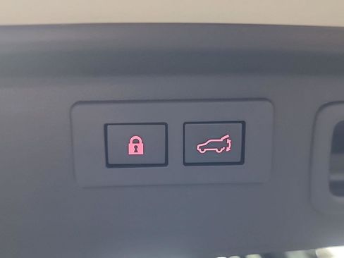 Used 2025 Subaru Forester Wilderness image 8