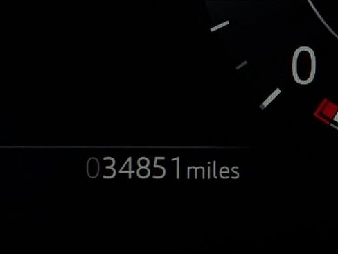 Used 2021 Land Rover Range Rover Evoque R-Dynamic SE image 9