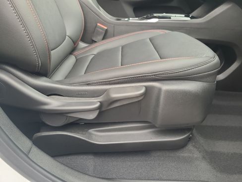 Used 2023 Chevrolet Bolt EUV LT w/ Convenience Package FWD image 30