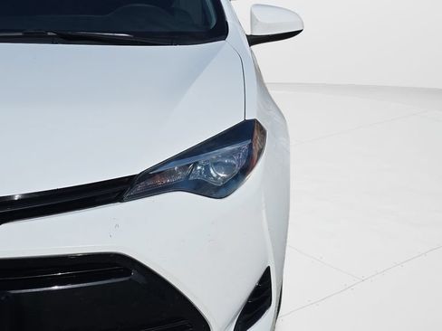 Used 2018 Toyota Corolla LE FWD image 24