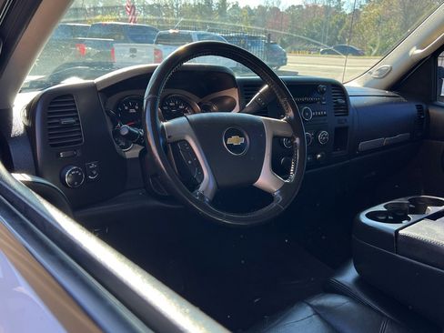 Used 2013 Chevrolet Silverado 3500 LT w/ Convenience Package image 18